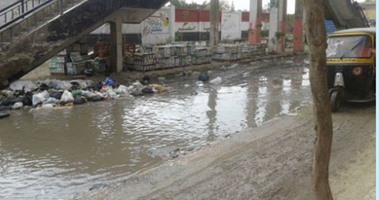 "واتس آب اليوم السابع": مياه الصرف تُغرق شارع ترعة الزمر ببولاق الدكرور