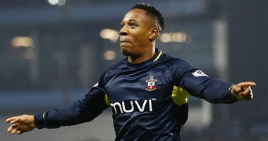 توتنهام يزاحم مان يونايتد على ضم "كلاين"