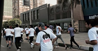 "اليوم السابع واتس آب": شباب ينظمون ماراثون للجرى فى منطقة المعادى