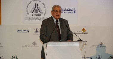 "المهن التعليمية" تدعو محلب لحفل انتخاب مصر رئيساً لـ"المعلمين العرب"