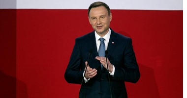 بولندا تتحفظ على استقبال مهاجرين سوريين بسبب اوكرانيا