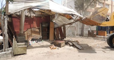 حملة أمنية لإزالة السوق العشوائى للأثاث المستعمل فى بورسعيد