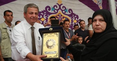 وزير الرياضة يشهد احتفالية تكريم الشهيد "أحمد الزياتى" بمركز شباب القلج