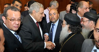 محلب يلتقى الجالية المصرية على هامش زيارته للأردن
