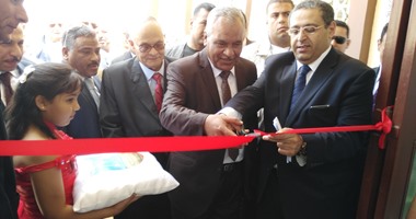 وزير الاستثمار يفتتح مصنع لمبات الليد بالإسكندرية