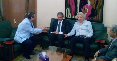 بالفيديو والصور.. وزير الرياضة يجتمع بـ"شبانة ورئيس الزمالك" لإنهاء أزمة الصحفيين