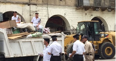 "أمن القاهرة" يضبط 131 بائعا و211 مخالفة إشغال طريق