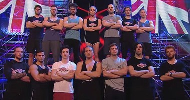 فتاة بريطانية تتحدى 50 رجلاً فى ألعاب القوة البدنية