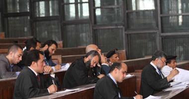 دفاع"أنصار الشريعة" يطلب الاطلاع على الأحراز.. والقاضى:أنت مش خبير سلاح