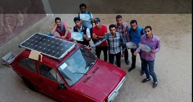 "واتس آب اليوم السابع": طلاب بمعهد بنها يخترعون سيارة تعمل بالطاقة الشمسية