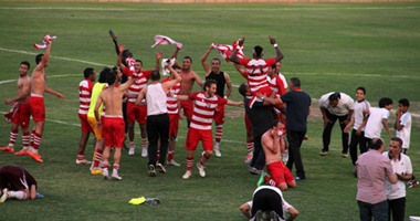 بالصور..البلدية يضع قدما فى الممتاز بالفوز على فاركو 3/2