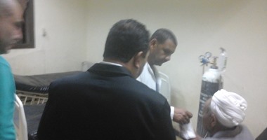 محافظ الأقصر يجتمع بمدير مستشفى القرنة ليلا للتشديد على النوبتجيات
