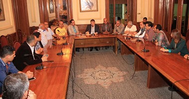 السيد البدوى يلتقى مع قيادات لجنة الوفد العامة ولجنة الشباب فى بورسعيد