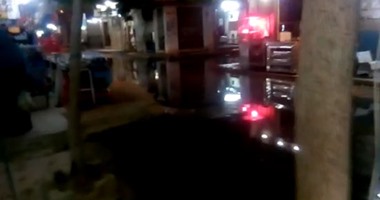 "واتساب اليوم السابع": مبانى منطقة العوايد بالإسكندرية تغرق فى مياه الصرف