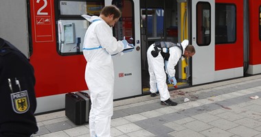 بالصور..الداخلية الألمانية : لا دوافع إسلامية وراء الهجوم بالسكين فى ميونيخ