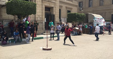 بالصور.. جامعة القاهرة تنظم "اليوم الرياضى" لكرة القدم الخماسية والكرة السريعة