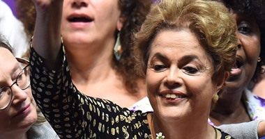 بالصور.. رئيسة البرازيل تتحدى الجميع:"سأحافظ على منصبى بكافة أساليب القتال"