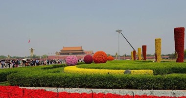 بالصور.. ميدان الحرية بالصين يتزين بالورود لاستقبال المحتفلين بعيد العمال