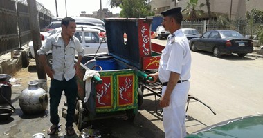 "أمن القاهرة" يطارد الاشغالات ويرفع 42 عربة مأكولات ويضبط 113 بائعا