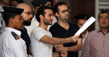 بالصور.. تأجيل استئناف دومة وماهر ومحمد عادل على حكم حبسهم 6 أشهر لـ22 مايو