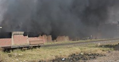 تفحم مخزن أخشاب بمنطقة أبو النمرس و6 سيارات تسيطر على الحريق