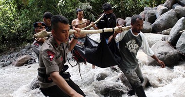 مصرع 50 تقريبا فى انهيارات أرضية بإندونيسيا والسلطات تحذر من المزيد من الأمطار