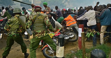 كينيا: اعتقال 3 أشخاص للاشتباه فى قيامهم بتجنيد عناصر لحساب داعش