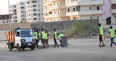 9 مراكز شبابية تنظم مبادرة تطوعية للمساهمة فى نظافة شوارع مدينة أسوان