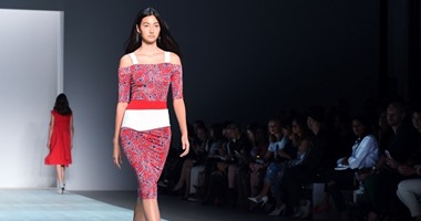 تصميمات كلاسيكية أنيقة بعرض أزياء Yeojin Bae فى أسبوع الموضة الأسترالى