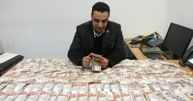إحباط محاولة راكب مصرى لتهريب 17 ألف جنيه داخل ملابسه إلى أبو ظبى