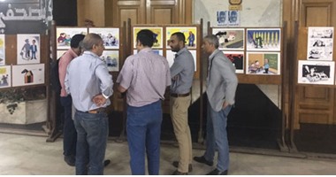 نقيب الصحفيين يفتتح معرض كاريكاتير بالنقابة بعنوان "الصحافة مش جريمة"