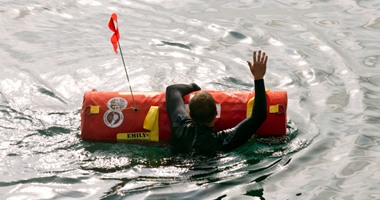 "إميلى" قارب نجاة ذكى يمكن التحكم فيه عن بعد لإنقاذ اللاجئين من الغرق