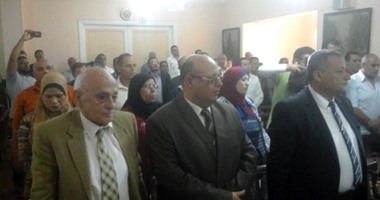 الوقوف دقيقة حدادا على شهداء الوطن أثناء مؤتمر "كلنا فى حب مصر ضد الإرهاب"