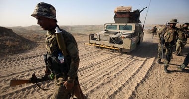 القوات العراقية على الجبهة الجنوبية تقاتل للسيطرة على آخر مدينة قبل الموصل