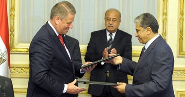 بالصور.. رئيس الوزراء يشهد توقيع مذكرة تفاهم بين مصر والنمسا لإدارة المخلفات الصلبة