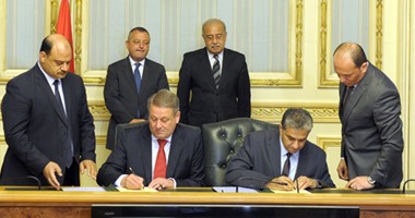 رئيس الوزراء يشهد توقيع مذكرة تفاهم بين مصر والنمسا لإدارة المخلفات الصلبة