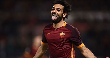 محمد صلاح يفتتح مشواره فى الدوري الإيطالي مع روما أمام أودينيزى