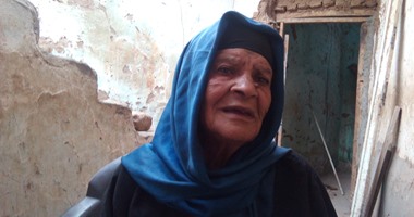 بالفيديو والصور..مسنة مات زوجها و8 من أولادها وتحلم بترميم منزلها قبل سقوطه
