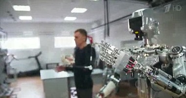 بالفيديو والصور.. روسيا تطور "روبوت جندى" للمشاركة فى الحروب لمنافسة أمريكا