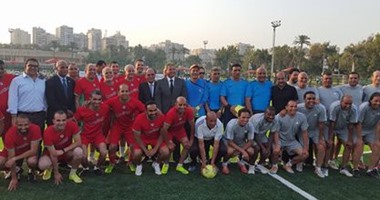 بالصور.. وزير الرياضة يفتتح ملاعب نادى سبورتنج