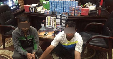 ضبط عاطلين بحوزتهما ألعاب نارية وسجائر مجهولة المصدر فى مركز المحلة