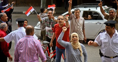 المواطنون الشرفاء يحاصرون نقابة الصحفيين