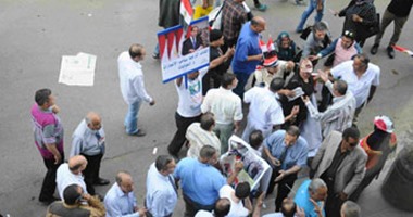 تظاهر المواطنون الشرفاء أمام "الأهرام" تزامنا مع لقاء الأسرة الصحفية