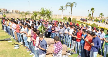 بالصور.. طلاب الجامعة الروسية يؤدون صلاة الغائب على أرواح شهداء حلب