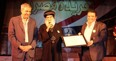 بالصور.. تكريم رئيس أسقفية الشباب بالكنيسة الإنجيلية وصناع المسرح الليبى