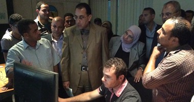 وزير الإسكان يتفقد محطة مياه المرج ويستمع لشكاوى الأهالى