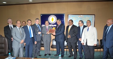 مصر تحصل على شهادة تميز دولية لصناعة التكرير المصرية