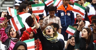 جماعات متشددة فى إيران تهدد النساء فى الملاعب.. والحكومة: سنتصدى لهم