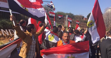 المصريون فى أوروبا ينظمون وقفات لتأييد السيسى خلال زيارته لبريطانيا