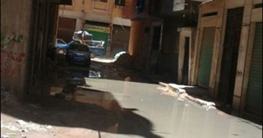 واتس آب اليوم السابع: شوارع "السيوف" بالإسكندرية غارقة فى مياه الصرف